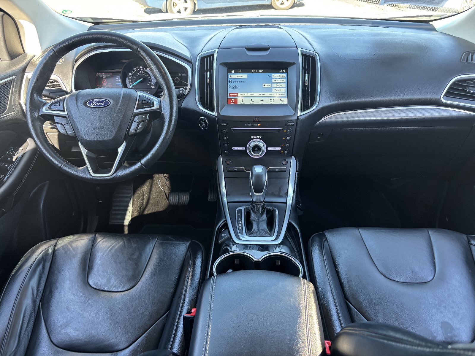 Used 2017 Ford Edge Titanium w/ Technology Package AWD/4WD image 16