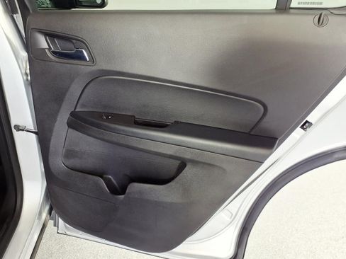 Used 2015 Chevrolet Equinox LT w/ Driver Convenience Package FWD image 8