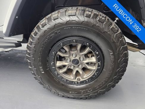 Used 2022 Jeep Wrangler Unlimited Rubicon w/ Trailer Tow Package AWD/4WD image 16