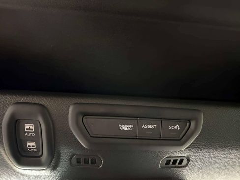 Used 2021 Jeep Wrangler Unlimited Rubicon w/ Uconnect 4C Nav & Sound Group AWD/4WD image 32