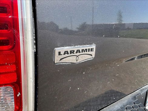 Used 2018 RAM 2500 Laramie AWD/4WD image 29