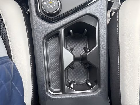 New 2026 Volkswagen Taos SE image 21