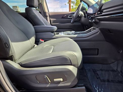 Used 2026 Kia Carnival SX Prestige FWD image 15