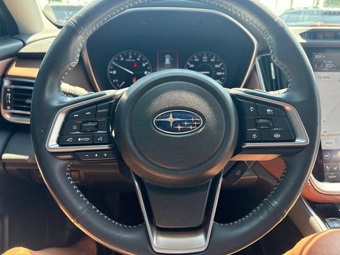 Used 2024 Subaru Outback Touring AWD/4WD image 2