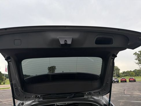 Used 2024 Chevrolet Trax ACTIV w/ Sunroof Package FWD image 36