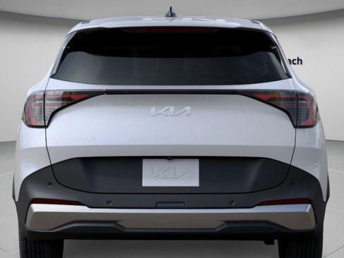 New 2026 Kia Sportage EX FWD image 23