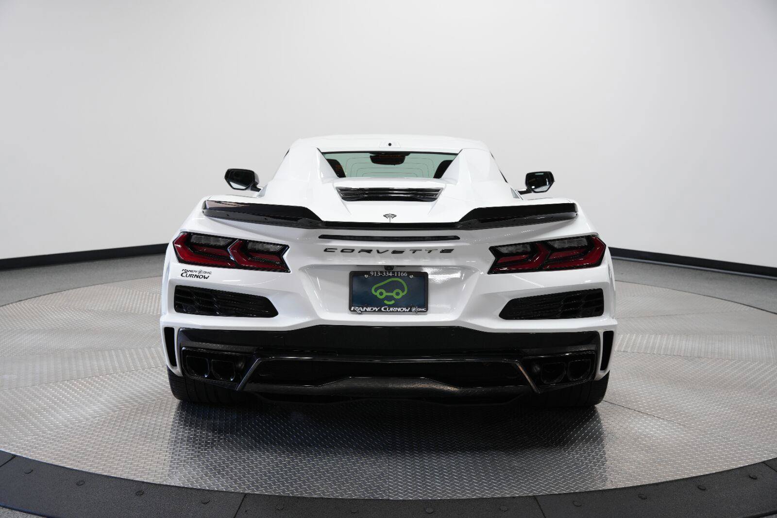 Used 2025 Chevrolet Corvette E-Ray w/ Stealth Interior Trim Package AWD/4WD image 8