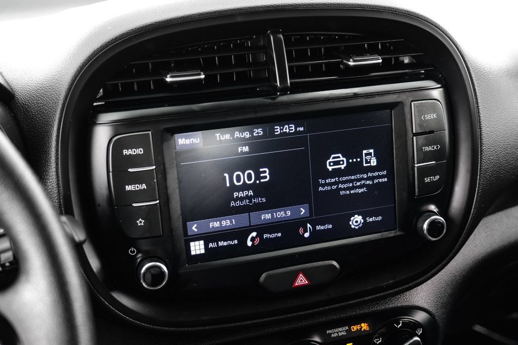 Used 2022 Kia Soul LX w/ Technology Package FWD image 29