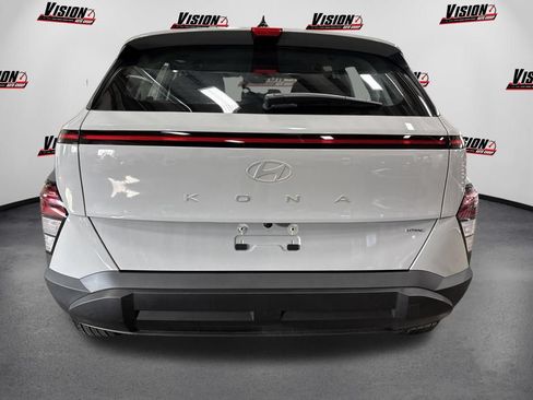 Used 2026 Hyundai Kona SE AWD/4WD image 4