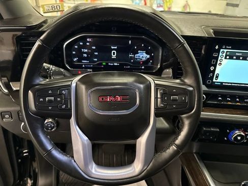 Used 2025 GMC Sierra 1500 Elevation AWD/4WD image 12