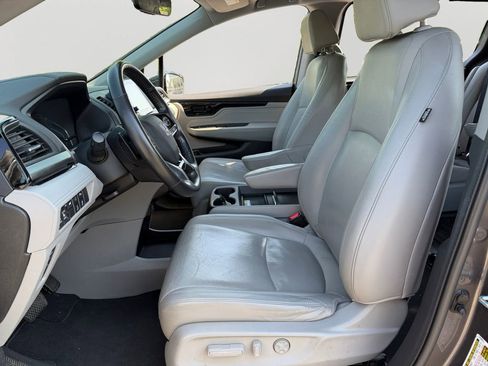 Used 2019 Honda Odyssey Elite image 16