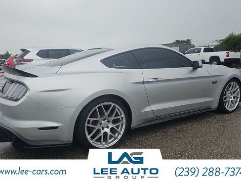 Used 2018 Ford Mustang GT RWD image 4