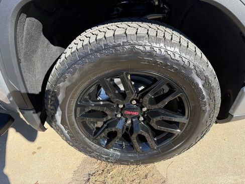 New 2026 GMC Sierra 1500 Elevation w/ Elevation Premium Package image 4