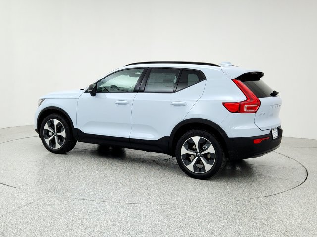 New 2026 Volvo XC40 B5 Plus w/ Protection Package Premier AWD/4WD image 7