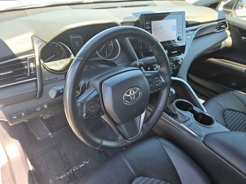 Used 2024 Toyota Camry SE FWD image 10
