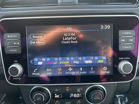 Used 2023 Nissan Leaf S image 16