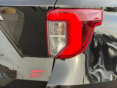 Certified 2022 Ford Explorer ST w/ Equipment Group 401A image 28