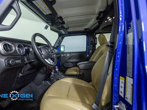 Used 2019 Jeep Wrangler Unlimited Rubicon AWD/4WD image 11
