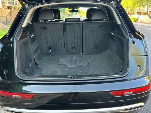 Used 2019 Audi Q5 Prestige w/ Prestige Package image 49