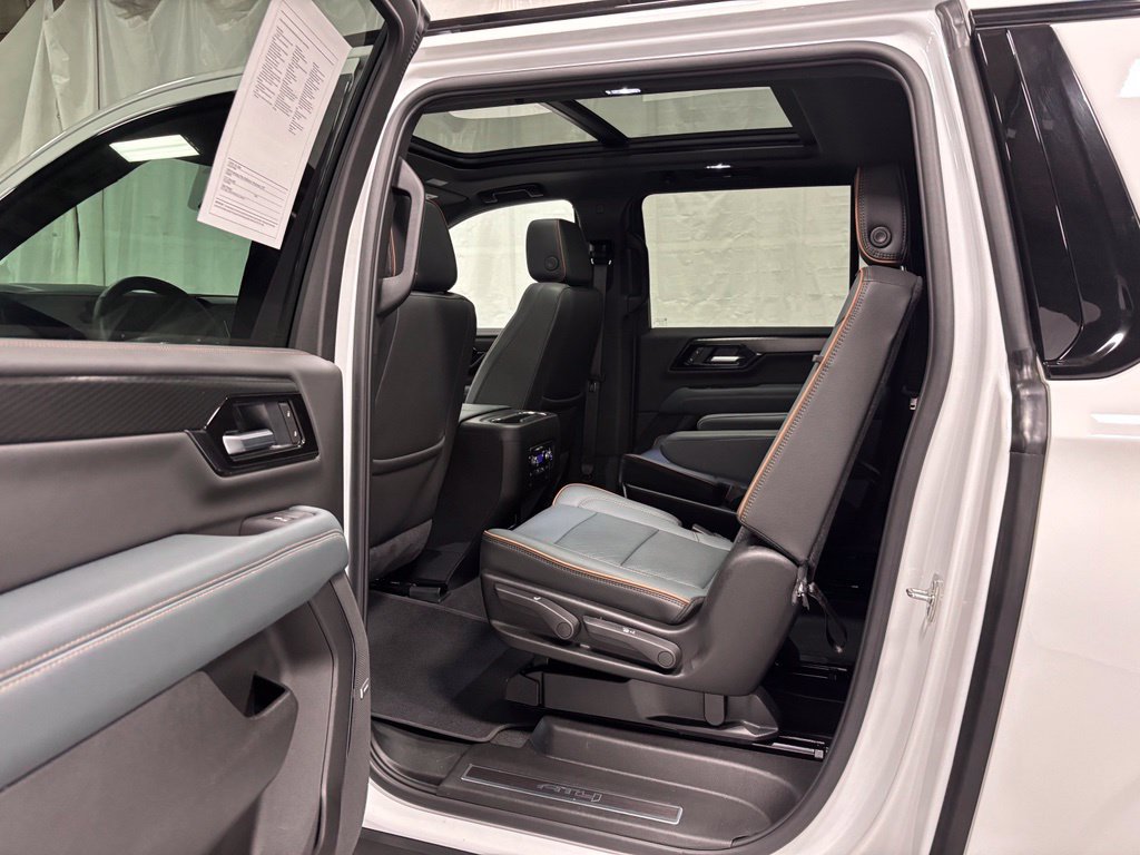 Used 2026 GMC Yukon XL AT4 AWD/4WD image 41