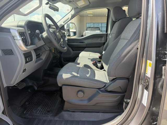 New 2027 Ford F250 XL w/ Camper Package RWD image 9