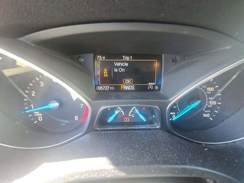 Used 2019 Ford Escape SEL AWD/4WD image 6