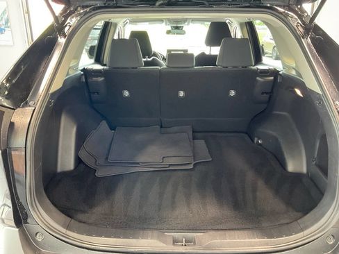 Used 2020 Toyota RAV4 LE FWD image 22