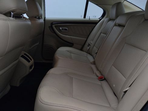 Used 2014 Ford Taurus Limited w/ Equipment Group 301A FWD image 18