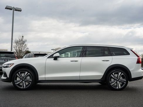 New 2026 Volvo V60 B5 Cross Country Plus w/ Protection Package Premier image 4