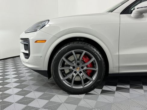 New 2026 Porsche Cayenne S image 11