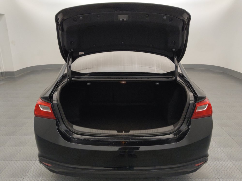 Used 2023 Chevrolet Malibu LS FWD image 29