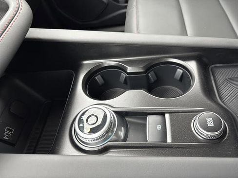 New 2026 Ford Explorer Active w/ Active Comfort Package image 24