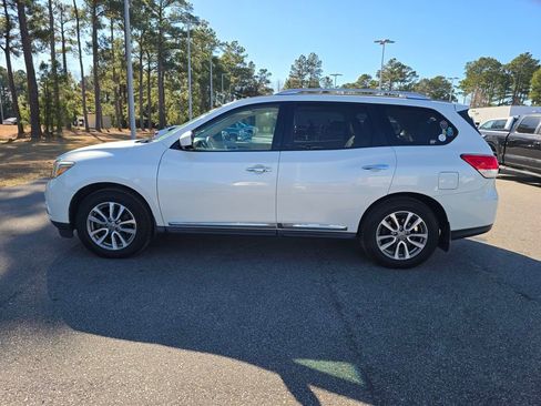 Used 2015 Nissan Pathfinder SL w/ SL Premium Package image 6