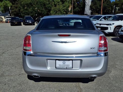 Used 2012 Chrysler 300 Limited image 20