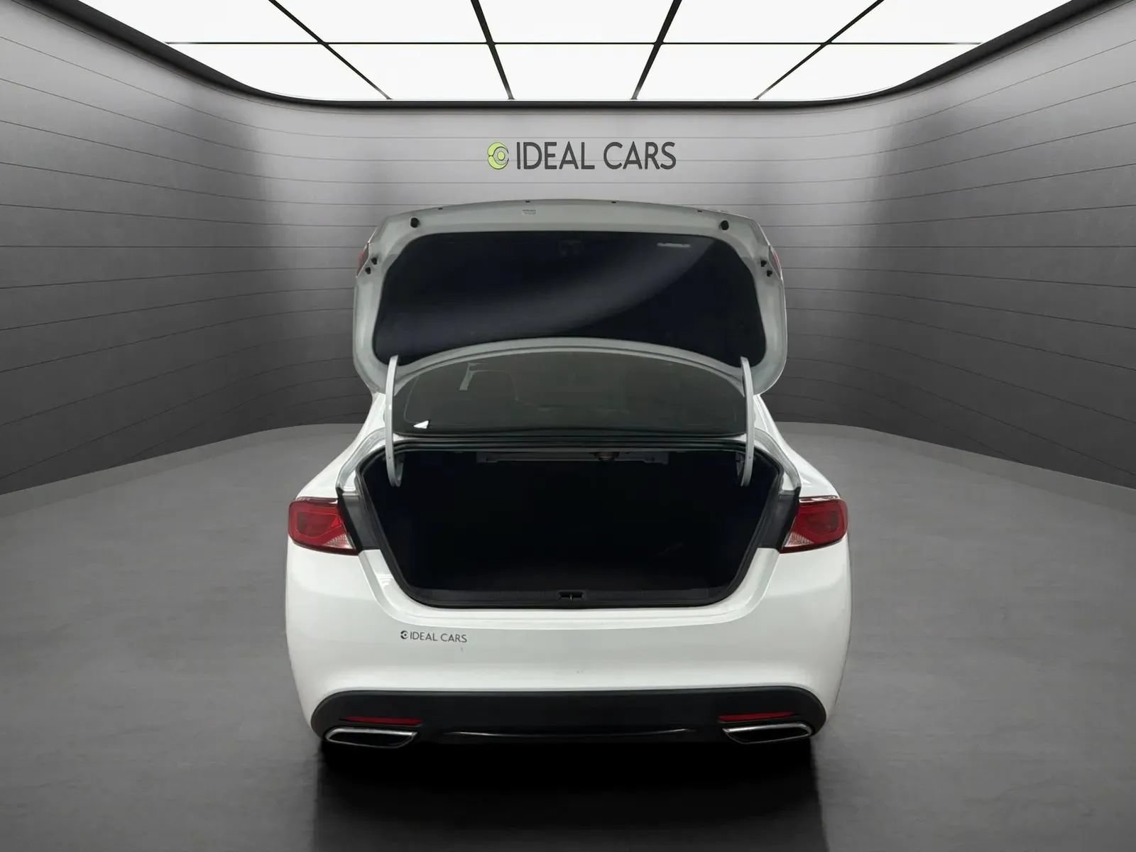 Used 2015 Chrysler 200 S w/ Navigation & Sound Group I FWD image 6