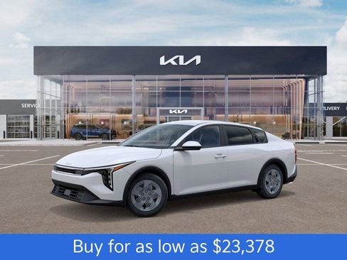 New 2025 Kia K4 LX image 3