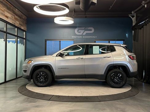 Used 2020 Jeep Compass Sport AWD/4WD image 6