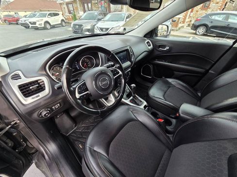 Used 2018 Jeep Compass Latitude w/ Popular Equipment Group image 12