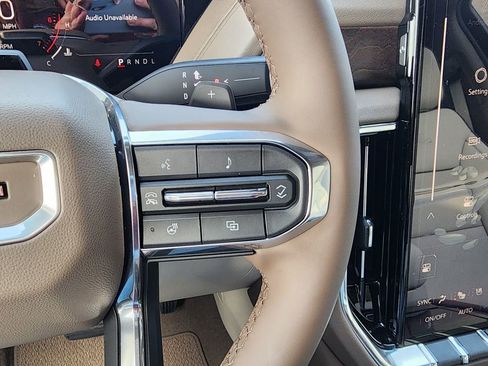 New 2026 GMC Yukon XL Denali w/ Denali Reserve Package AWD/4WD image 22