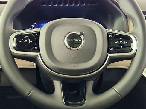New 2026 Volvo XC90 T8 Plus w/ Protection Package Premier AWD/4WD image 25