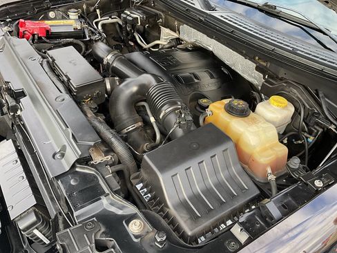 Used 2014 Ford F150 King Ranch w/ King Ranch Luxury Package image 33