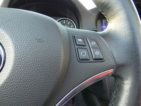 Used 2013 BMW 328i Convertible image 57