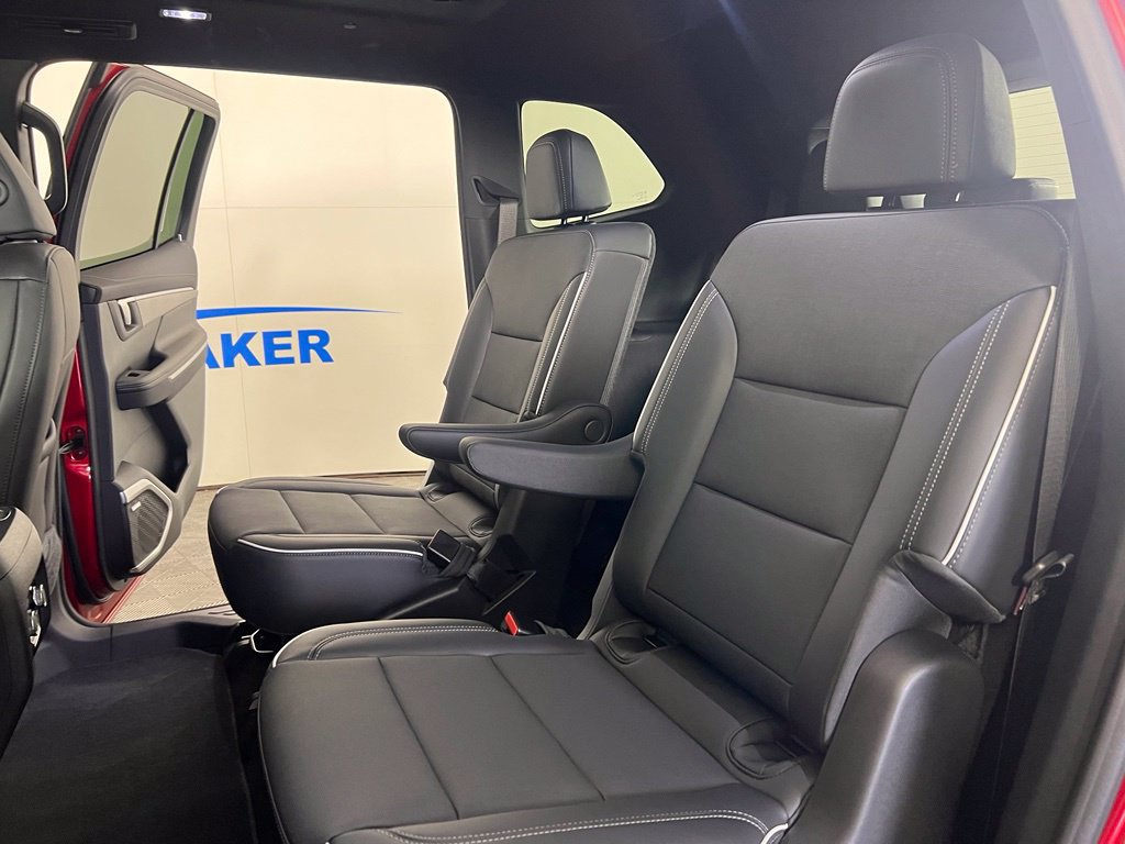 Certified 2025 Buick Enclave Preferred w/ Power Package AWD/4WD image 18