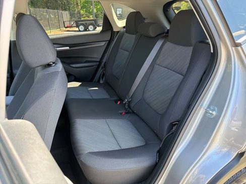 Used 2025 Kia Seltos LX AWD/4WD image 19