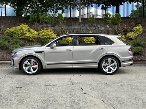 New 2024 Bentley Bentayga Extended Wheelbase image 5