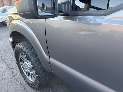 Used 2014 Ford F250 Lariat w/ Chrome Package image 32