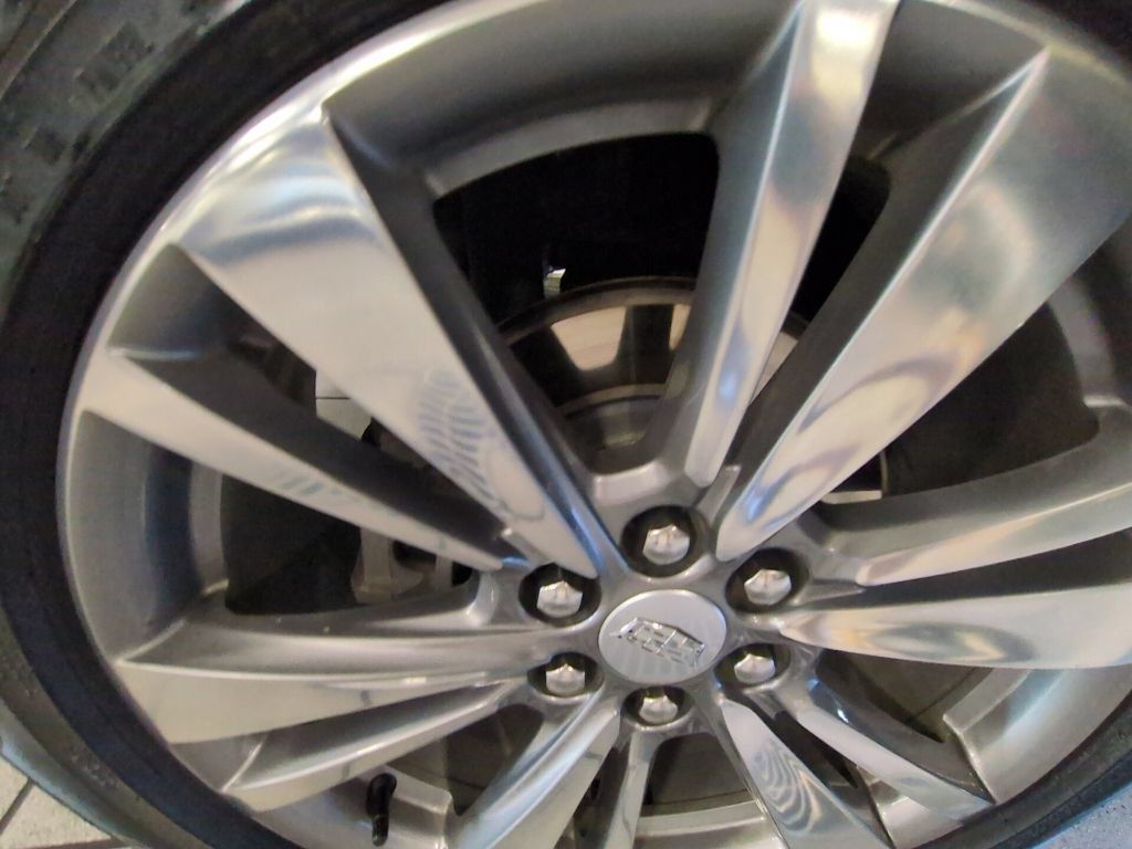 Used 2022 Cadillac XT6 Premium Luxury FWD image 27