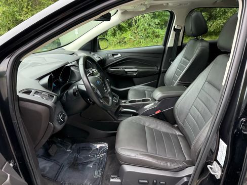 Used 2014 Ford Escape Titanium w/ Equipment Group 401A image 25