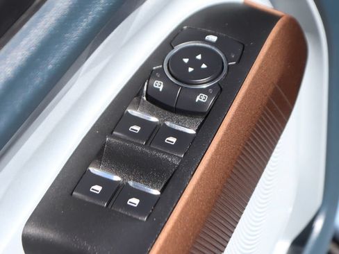 Used 2024 Ford Maverick Lariat FWD image 16