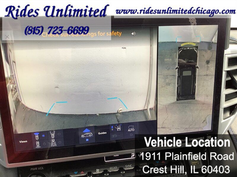 Used 2023 Toyota Sequoia Platinum AWD/4WD image 6